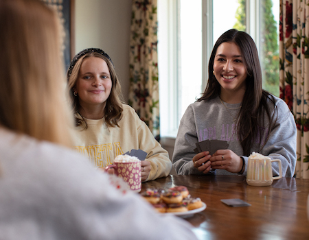 Kappa Alpha Theta Magazine Hero Image